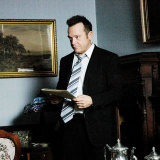 Tom Arnold stars as Sully in IFC Films' The Skeptic (2009)