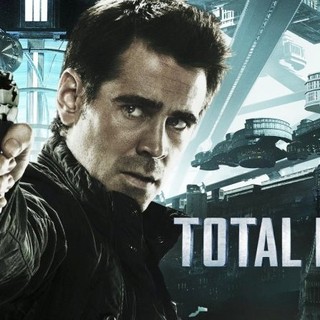 Poster of Columbia Pictures' Total Recall (2012)