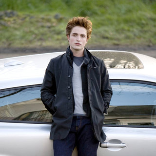 Robert Pattinson stars as Edward Cullen in Summit Entertainment's Twilight (2008)