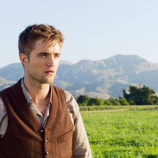 Robert Pattinson stars as Jacob Jankowski in 20th Century Fox's Water for Elephants (2011)