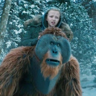 Amiah Miller (Nova) and Maurice in 20th Century Fox's War for the Planet of the Apes (2017)