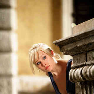 Kristen Bell stars as Beth Harper in Walt Disney Pictures' When in Rome (2010)