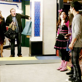 Maria Canals Barrera, David DeLuise, Jennifer Stone, Selena Gomez and David Henrie in Disney Channel's Wizards of Waverly Place: The Movie (2009)