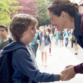 Jacob Tremblay stars as Auggie Pullman and Julia Roberts stars as Isabel Pullman in Lionsgate Films' Wonder (2017)