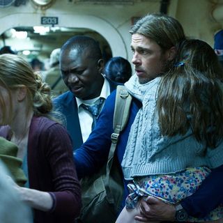 Mireille Enos stars as Karen Lane and Brad Pitt stars as Gerry Lane in Paramount Pictures' World War Z (2013)