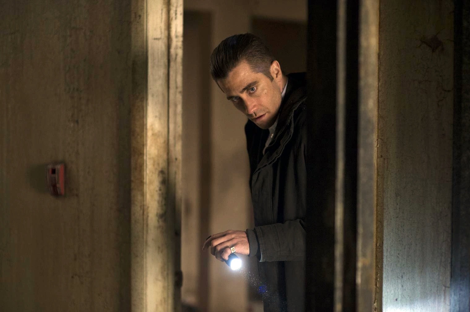 Jake Gyllenhaal stars as Detective Loki in Warner Bros. Pictures' Prisoners (2013)