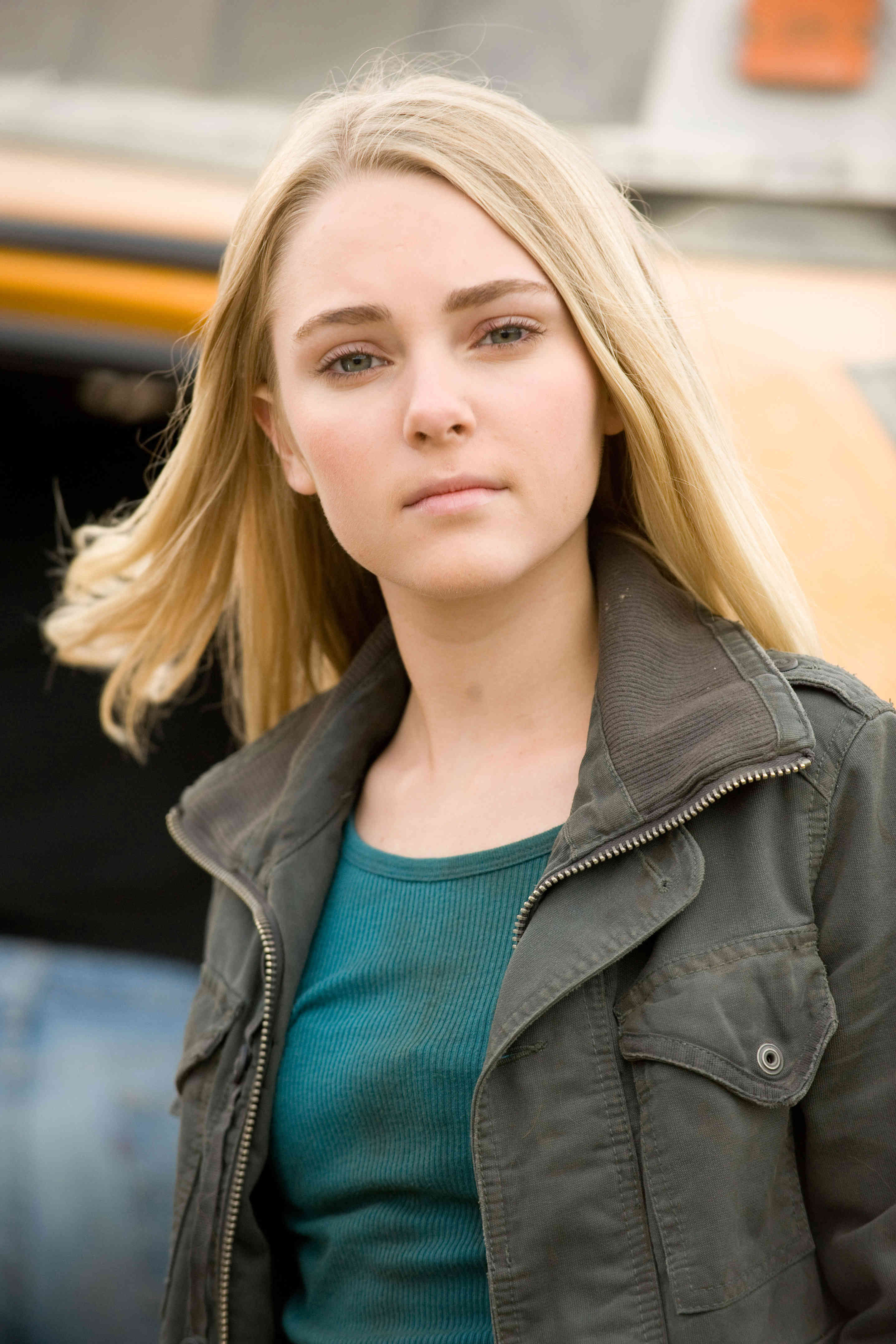 AnnaSophia Robb stars as Sara in Walt Disney Pictures' Race to Witch Mountain (2009)