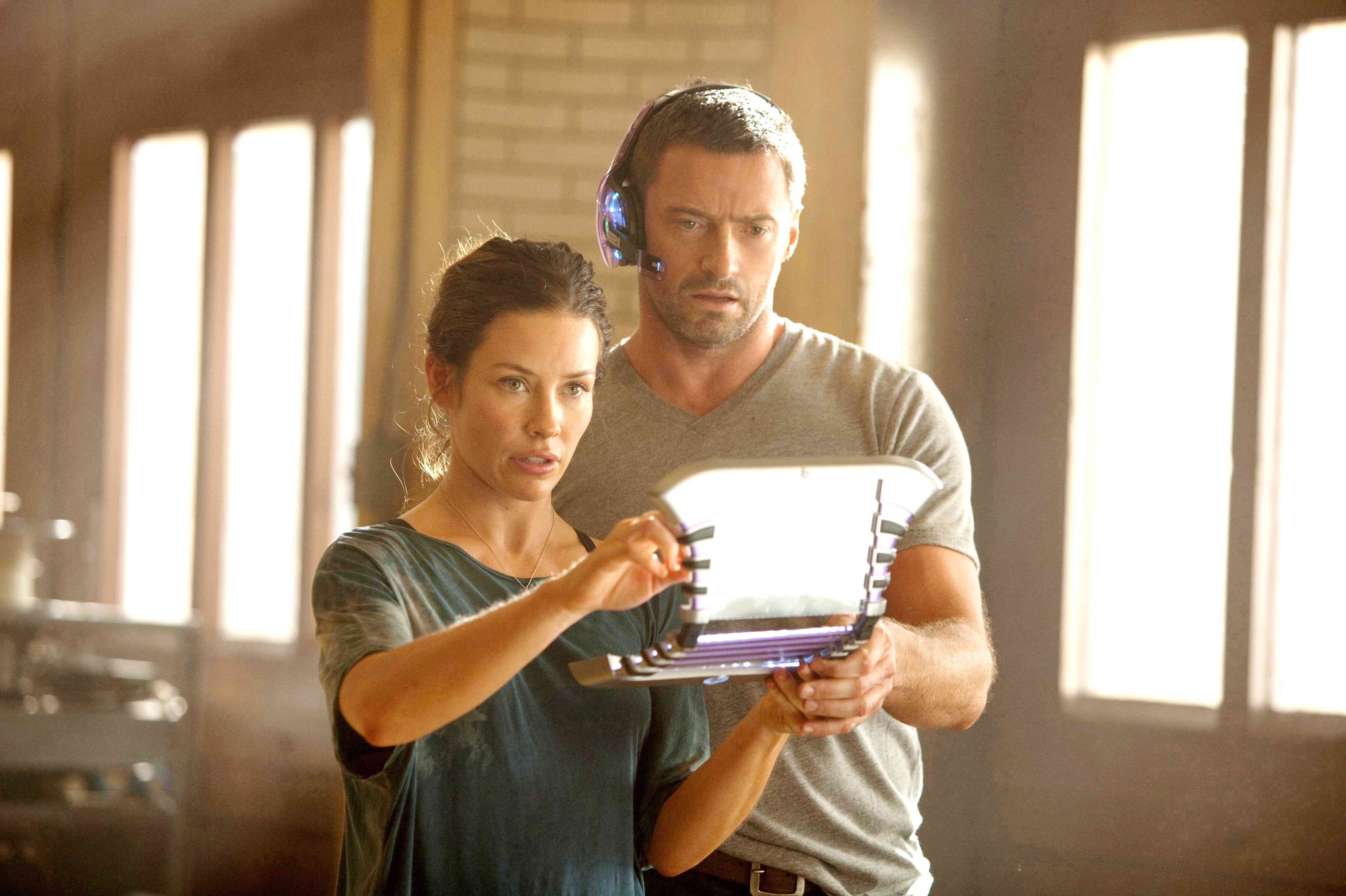 Evangeline Lilly stars as Bailey Tallet and Hugh Jackman stars as Charlie Kenton in Walt Disney Pictures' Real Steel (2011)