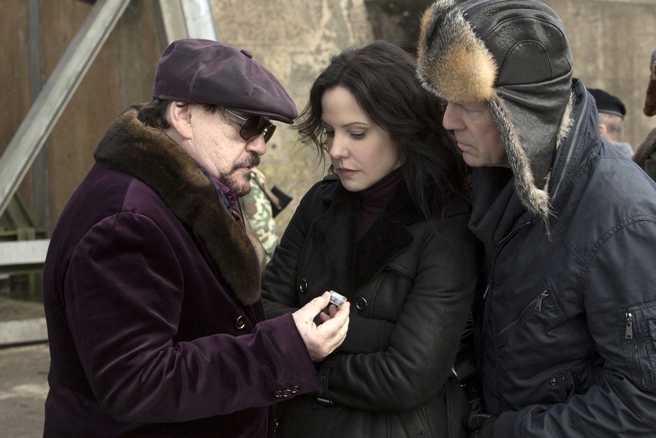 Brian Cox, Mary-Louise Parker and Bruce Willis in Summit Entertainment's Red 2 (2013)