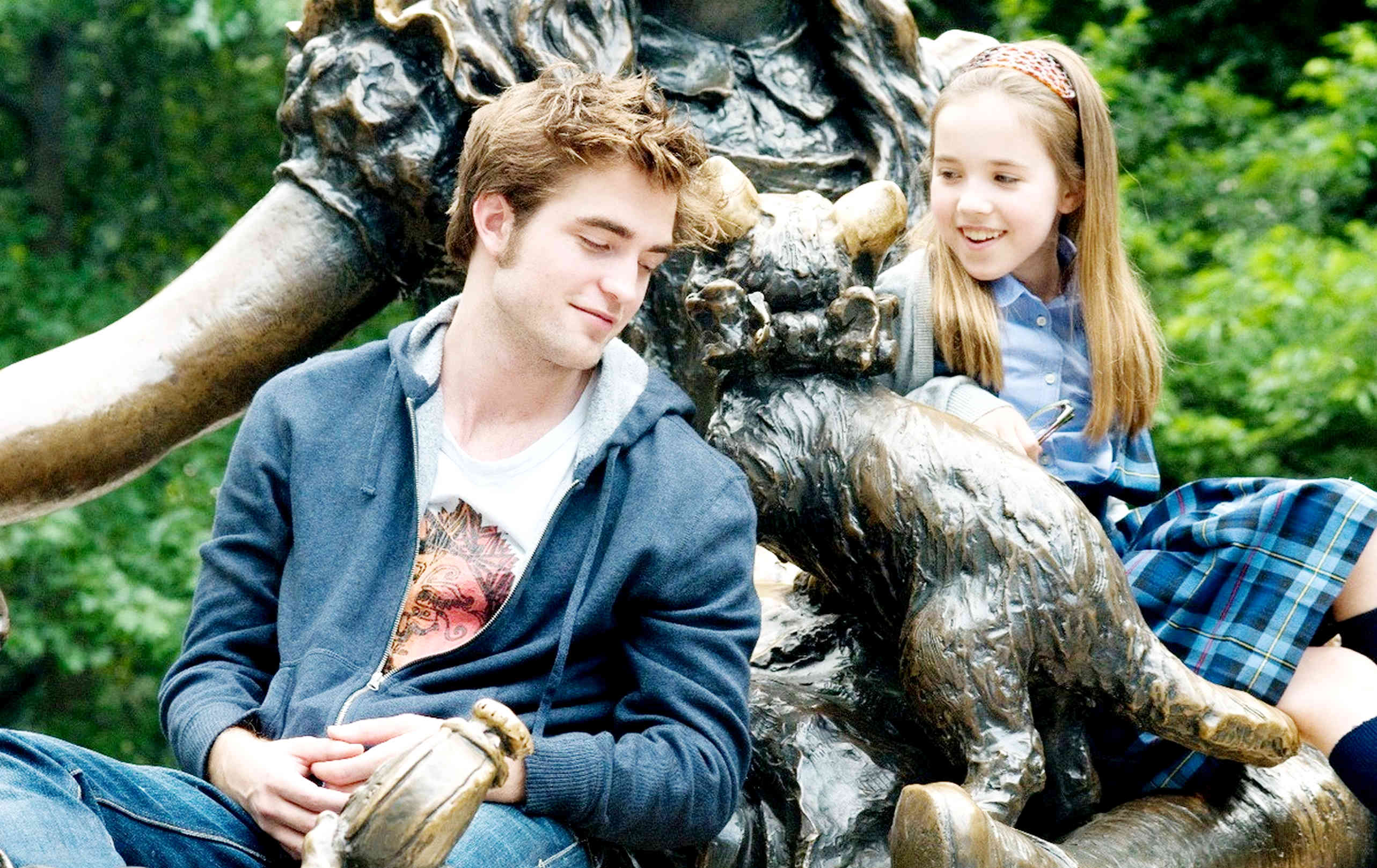 Robert Pattinson stars as Tyler and Ruby Jerins stars as Caroline Hawkins in Summit Entertainment's Remember Me (2010)