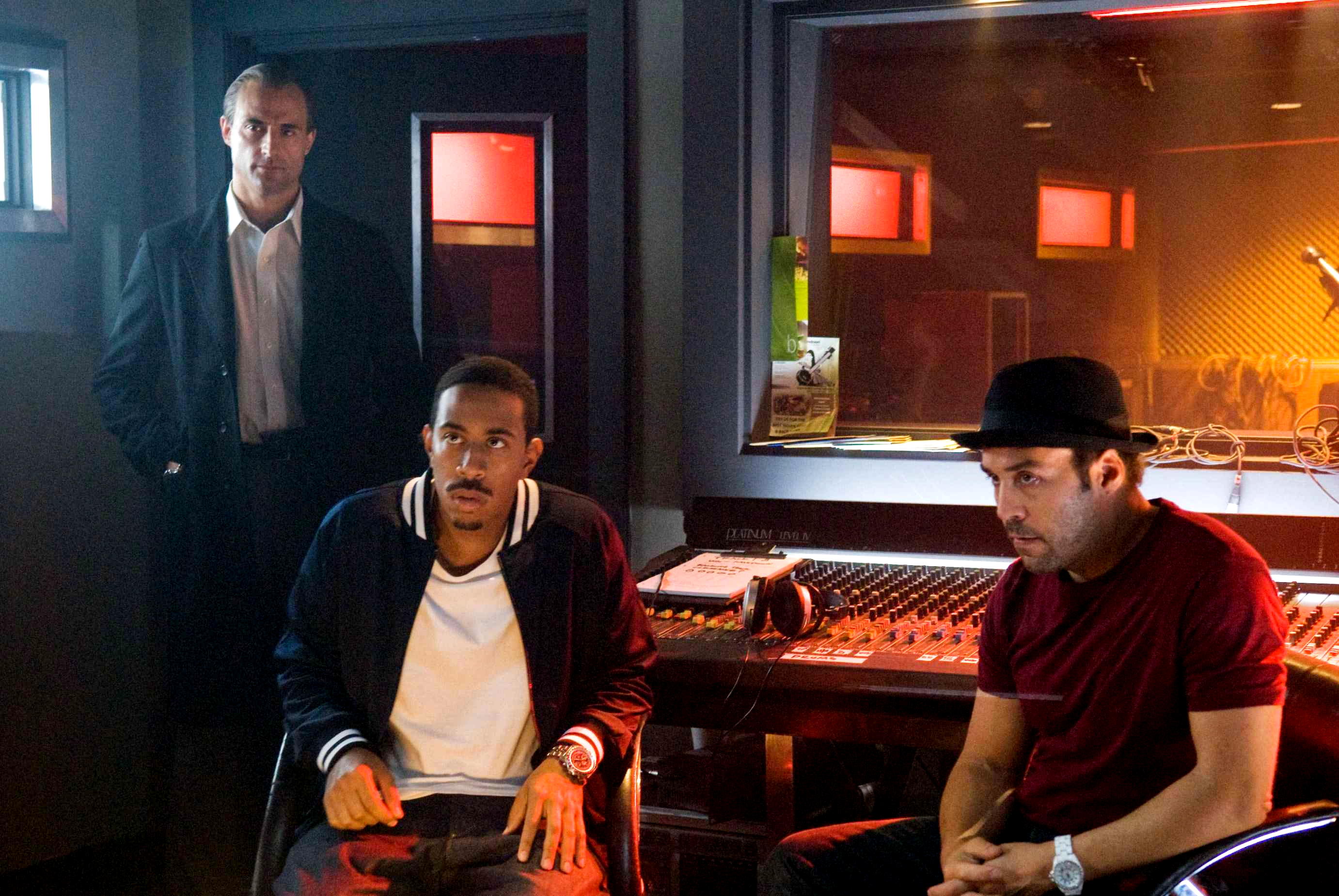Ludacris stars as Mickey and Jeremy Piven stars as Roman in Warner Bros Pictures' RocknRolla (2008). Photo credit by Alex Bailey.