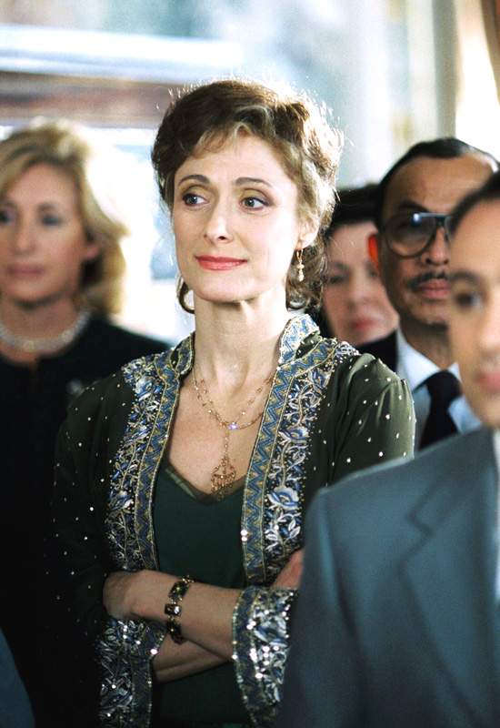 Caroline Goodall as Helen (Mia's Mom) in Walt Disney Pictures' Princess Diaries 2: Royal Engagement (2004)