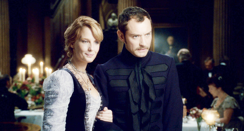 Kelly Reilly stars as Mary Morstan and Jude Law stars as Dr. John Watson in Warner Bros. Pictures' Sherlock Holmes (2009)