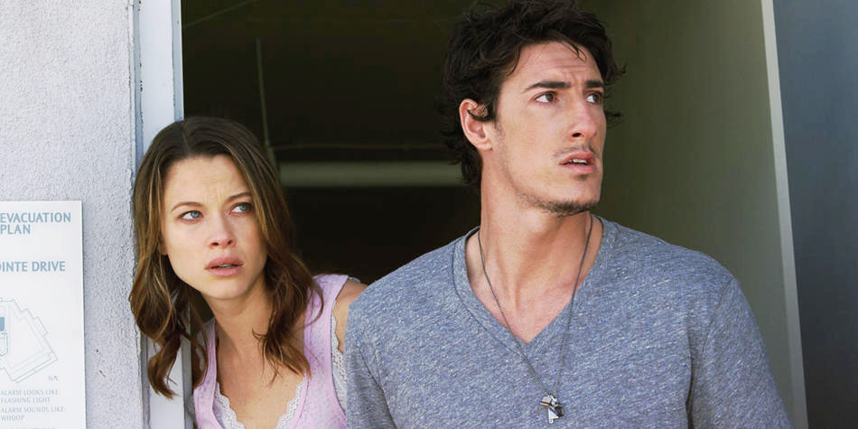 Scottie Thompson stars as Elaine and Eric Balfour stars as Jarrod in Rogue Pictures' Skyline (2010)