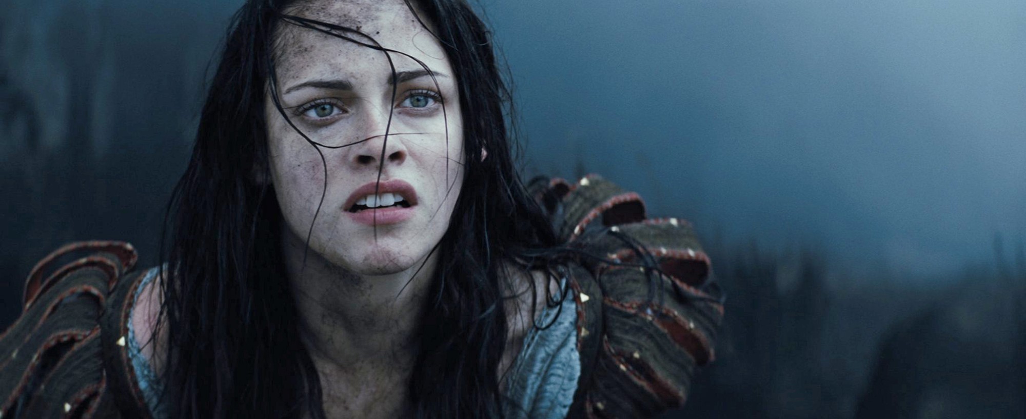 Kristen Stewart stars as Snow White in Universal Pictures' Snow White and the Huntsman (2012)