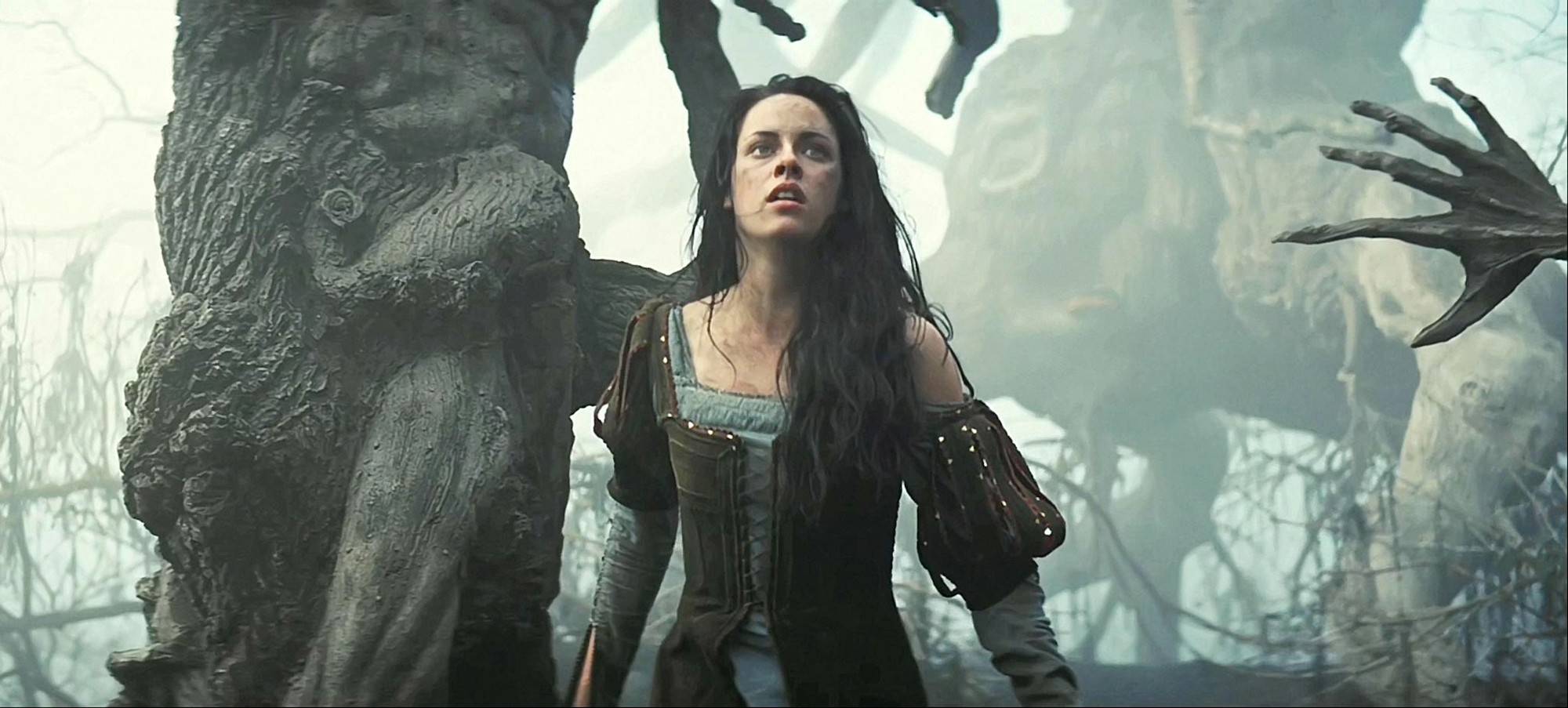 Kristen Stewart stars as Snow White in Universal Pictures' Snow White and the Huntsman (2012)