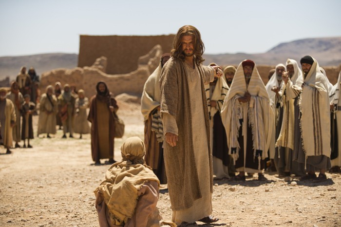 Diogo Morgado stars as Jesus in 20th Century Fox's Son of God (2014)