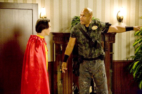 Justin Whalin stars as Ed Gruberman and Tommy 'Tiny' Lister stars as Sarge in Roadside Attractions' Super Capers (2009)