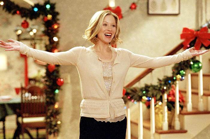 Christina Applegate as Alicia Valco in Columbia Pictures' Surviving Christmas (2004)