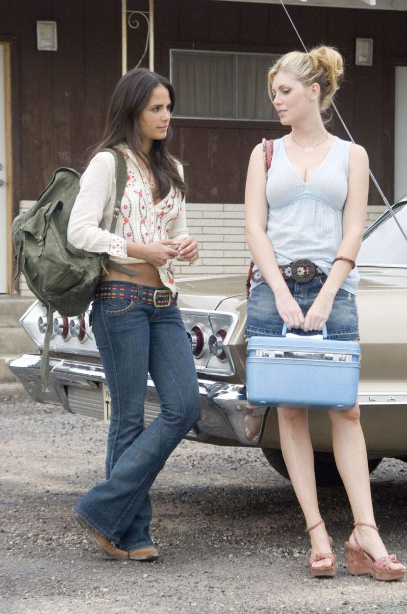 Jordana Brewster and Diora Baird in New Line Cinema's The Texas Chainsaw Massacre: The Beginning (2006)