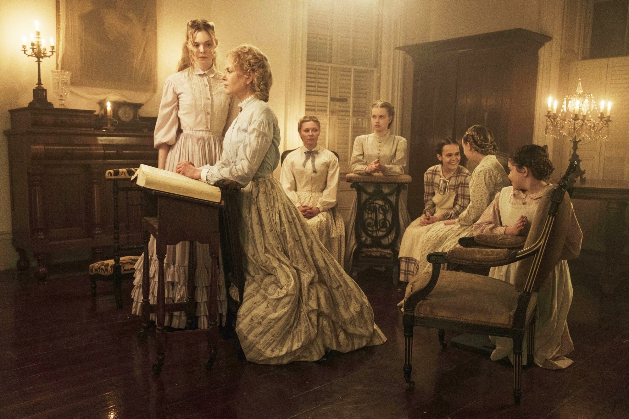 Elle Fanning, Nicole Kidman, Kirsten Dunst, Angourie Rice and Oona Laurence in Focus Features' The Beguiled (2017)