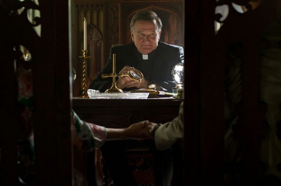 Robin Williams stars as Father Moinighan in Lionsgate Films' The Big Wedding (2013)