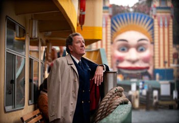 Geoffrey Rush stars as Basil Hunter in Sycamore Entertainment's The Eye of the Storm (2012)
