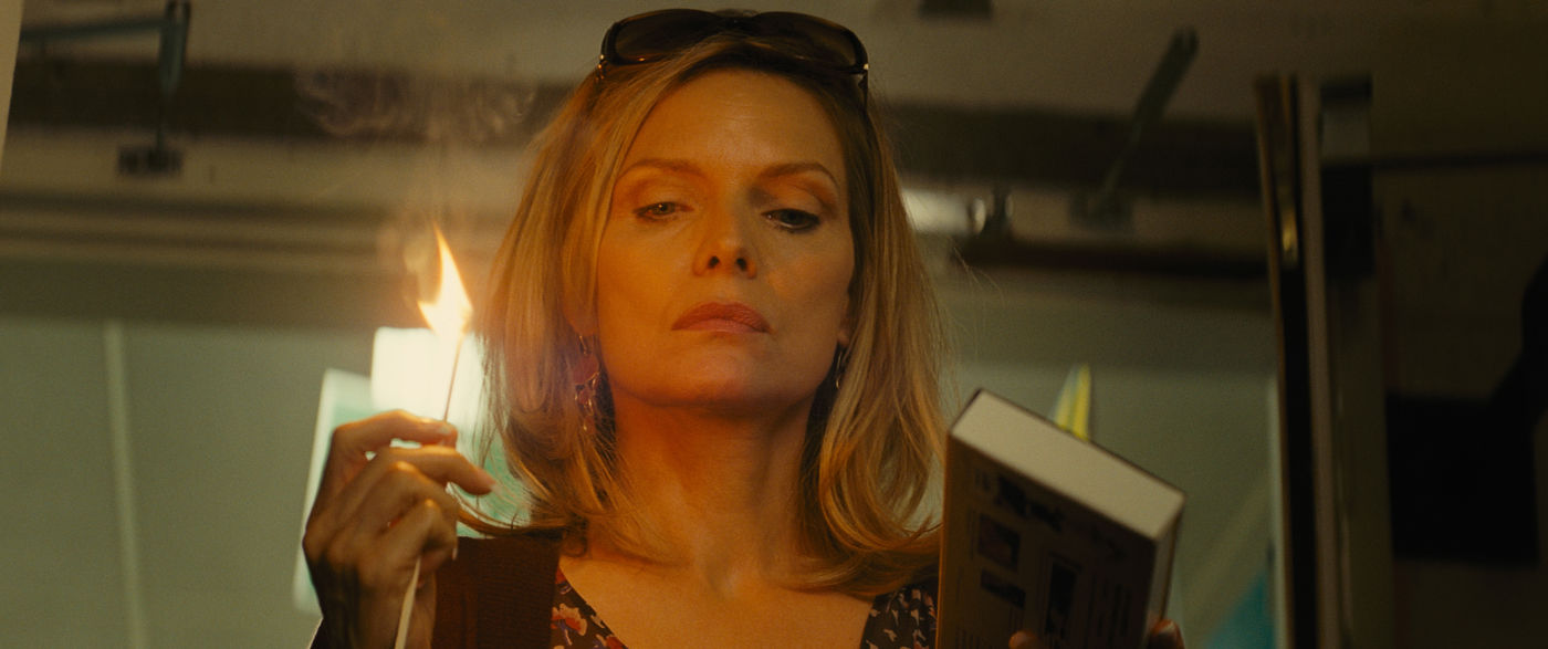 Michelle Pfeiffer stasr as Belle Blake in Relativity Media's The Family (2013)