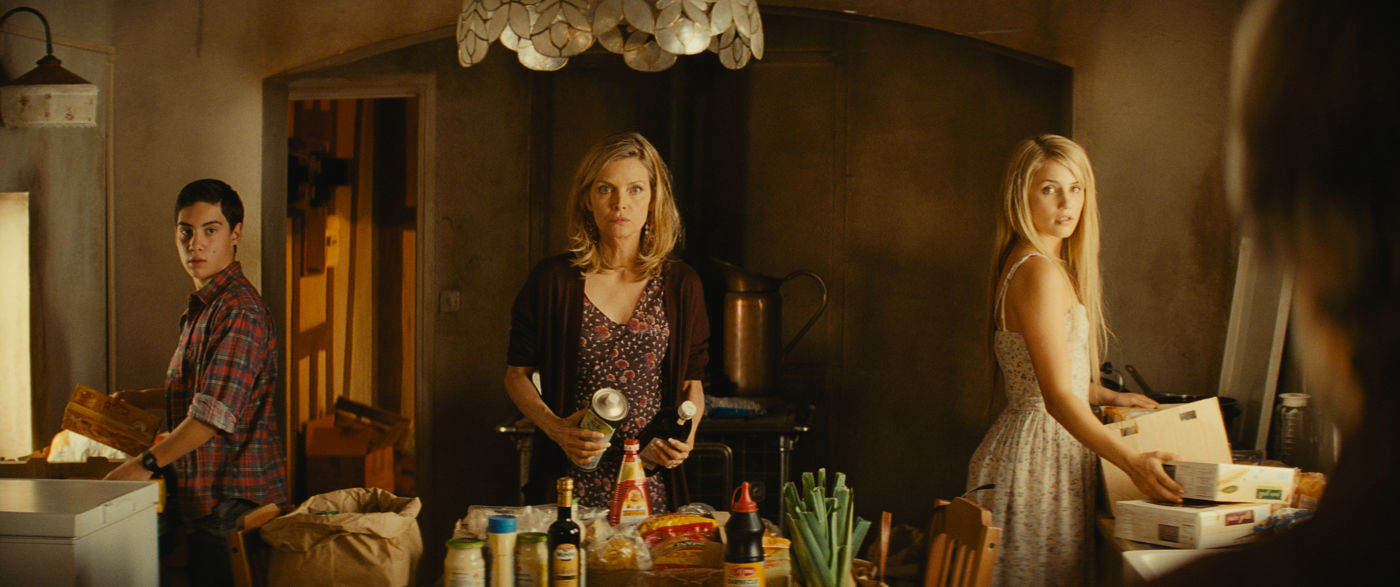 John D'Leo, Michelle Pfeiffer and Dianna Agron in Relativity Media's The Family (2013)