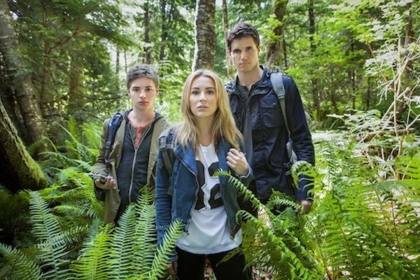 Keenan Tracey, Alexa Vega and Robbie Amell in Hallmark Channel's The Hunters (2013)