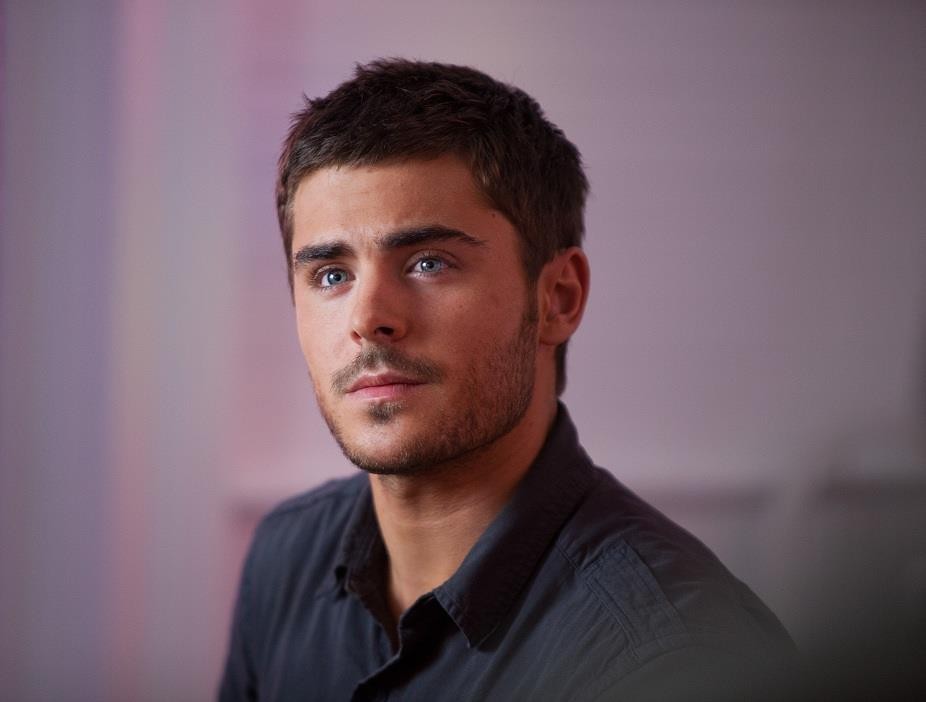 Zac Efron stars as Logan Thibault in Warner Bros. Pictures' The Lucky One (2012)