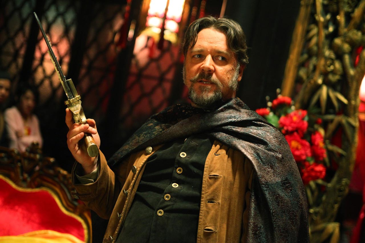 Russell Crowe stars as Jackknife in Universal Pictures' The Man with the Iron Fists (2012)