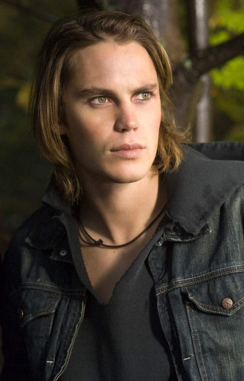 Taylor Kitsch as Pogue in Screen Gems' The Covenant (2006)