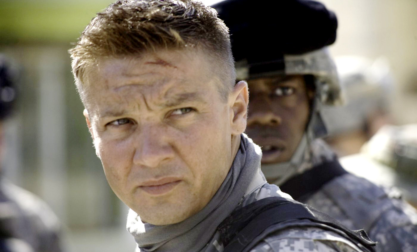 Jeremy Renner stars as Staff Sergeant William James in Summit Entertainment's The Hurt Locker (2009)