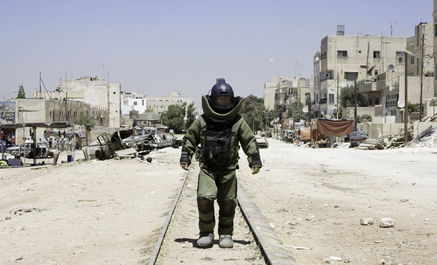 A scene from Summit Entertainment's The Hurt Locker (2009)