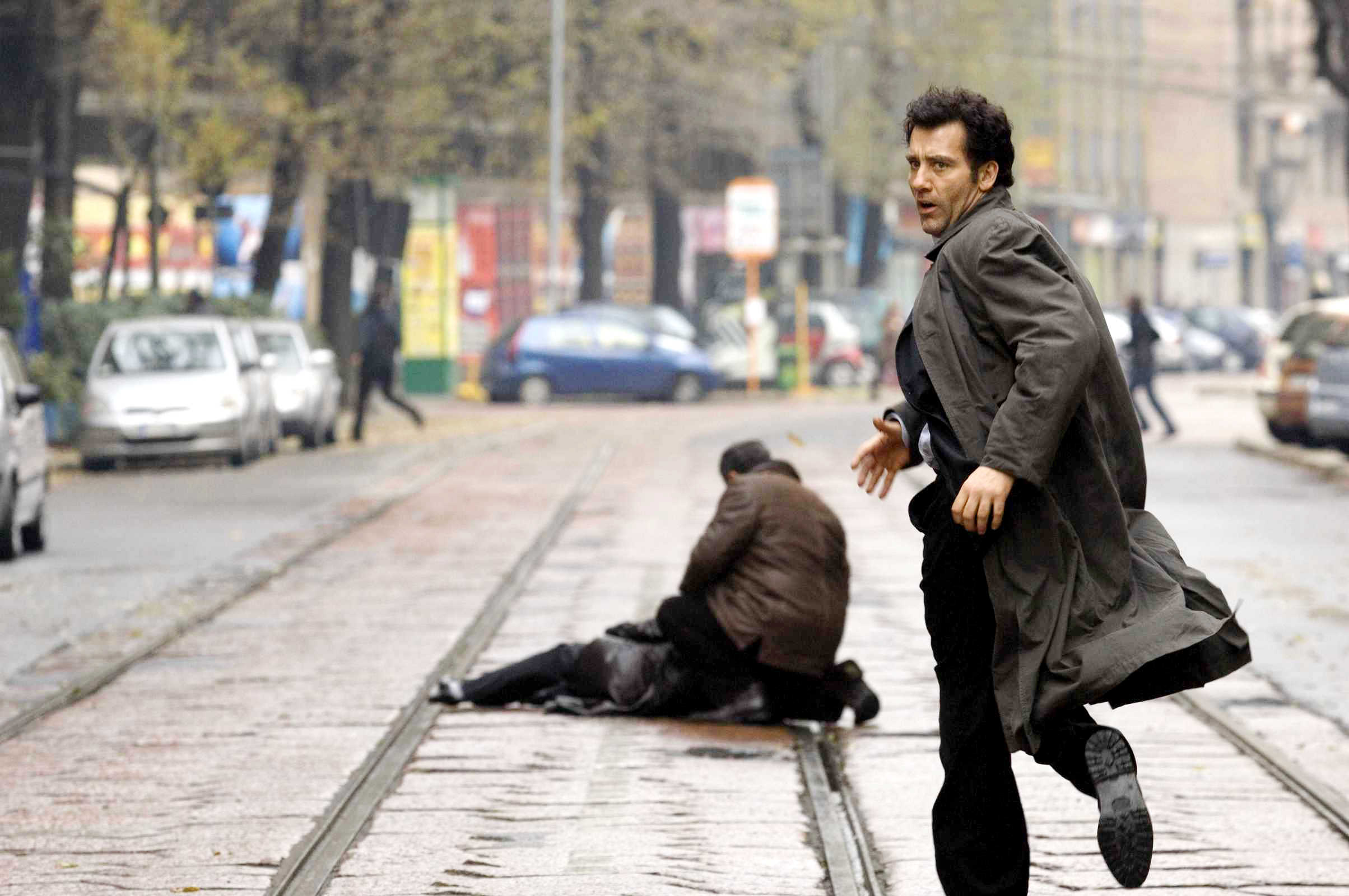 Clive Owen stars as Louis Salinger in Columbia Pictres' The International (2009). Photo credit by Jay Maidment.