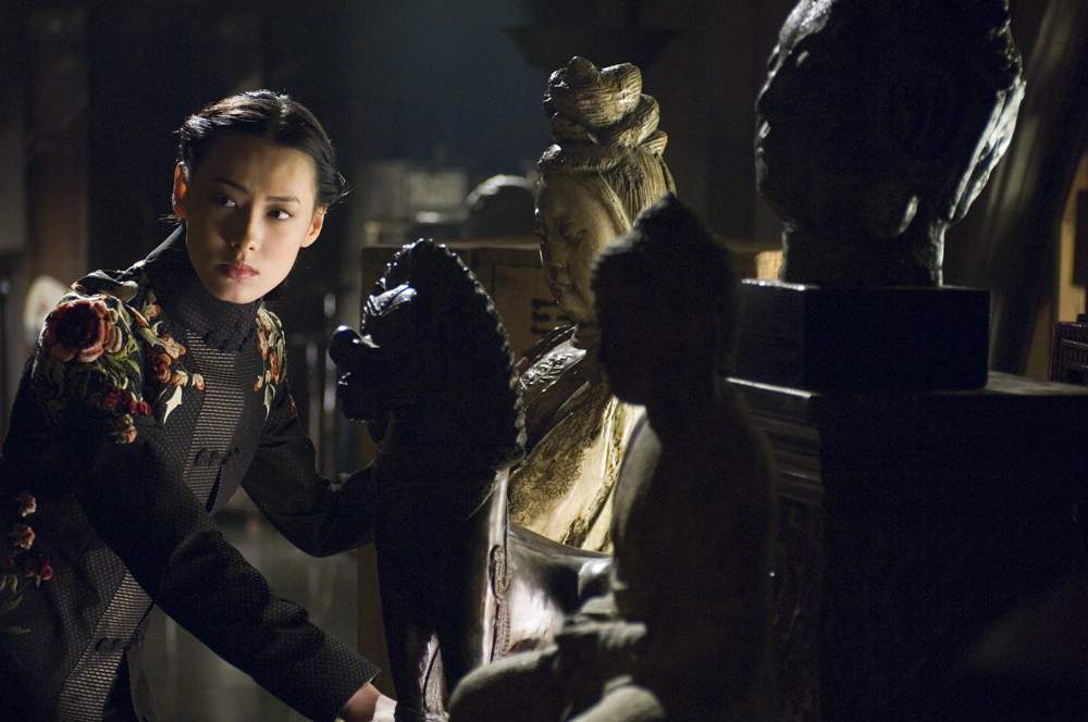 ISABELLA LEONG as the mysterious tomb guardian Li in The Mummy: Tomb of the Dragon Emperor.