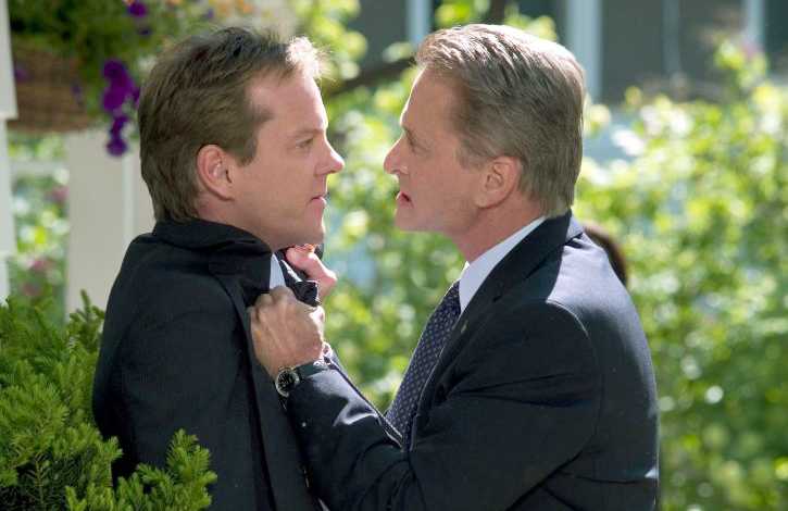 Kiefer Sutherland and Michael Douglas in The 20th Century Fox's The Sentinel (2006)