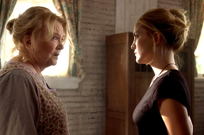 Gena Rowlands and Kate Hudson in Universal Pictures' The Skeleton Key (2005)