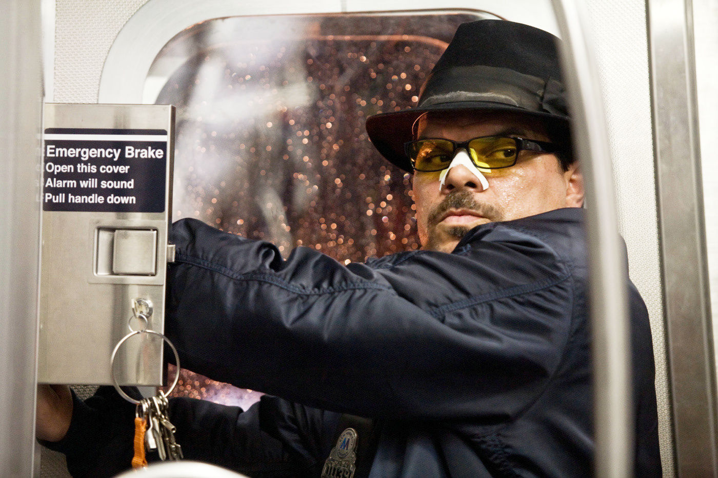 Luis Guzman stars as Phil Ramos in Columbia Pictures' The Taking of Pelham 123 (2009)