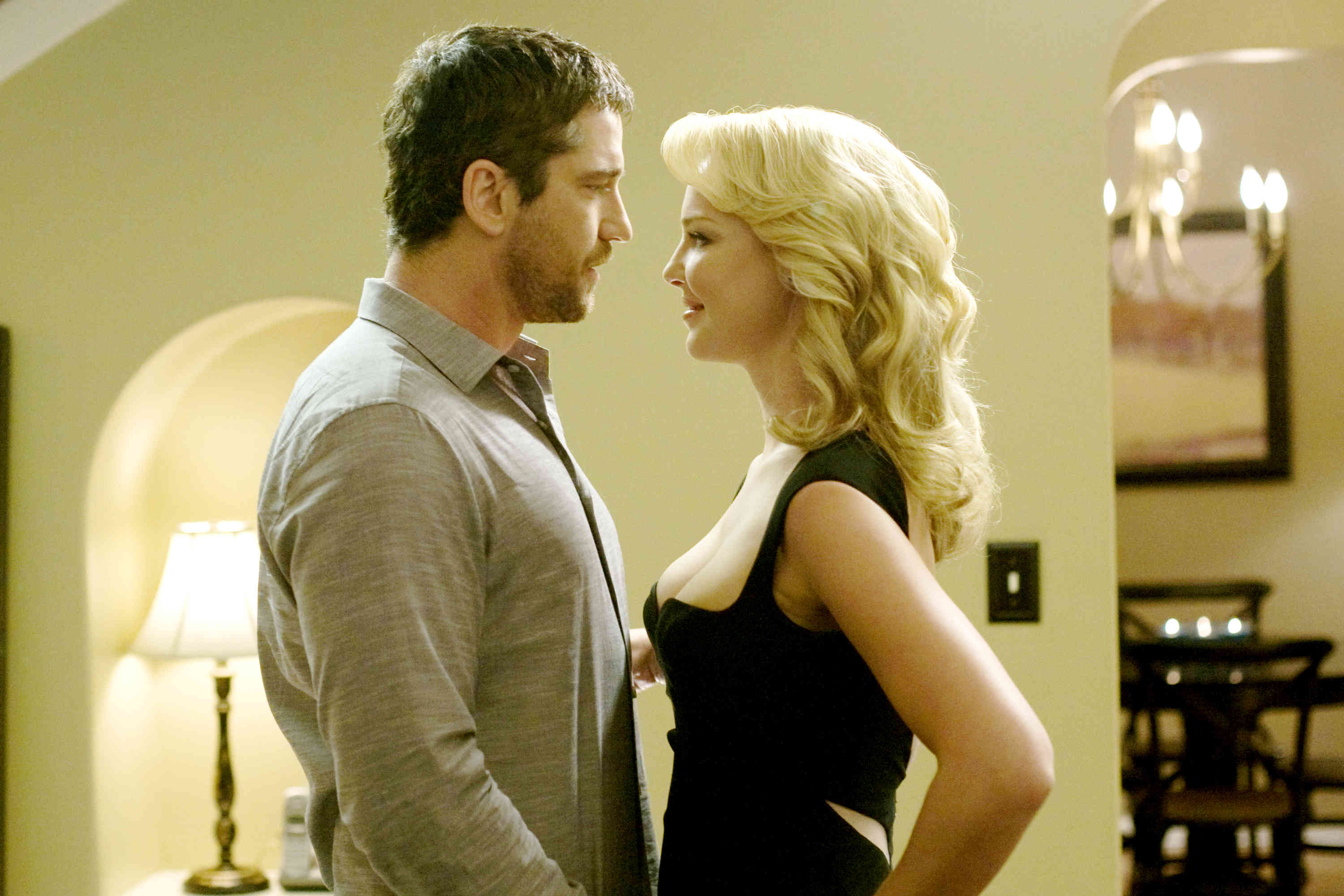 Gerard Butler stars as Mike Alexander and Katherine Heigl stars as Abby Richter in Columbia Pictures' The Ugly Truth (2009)