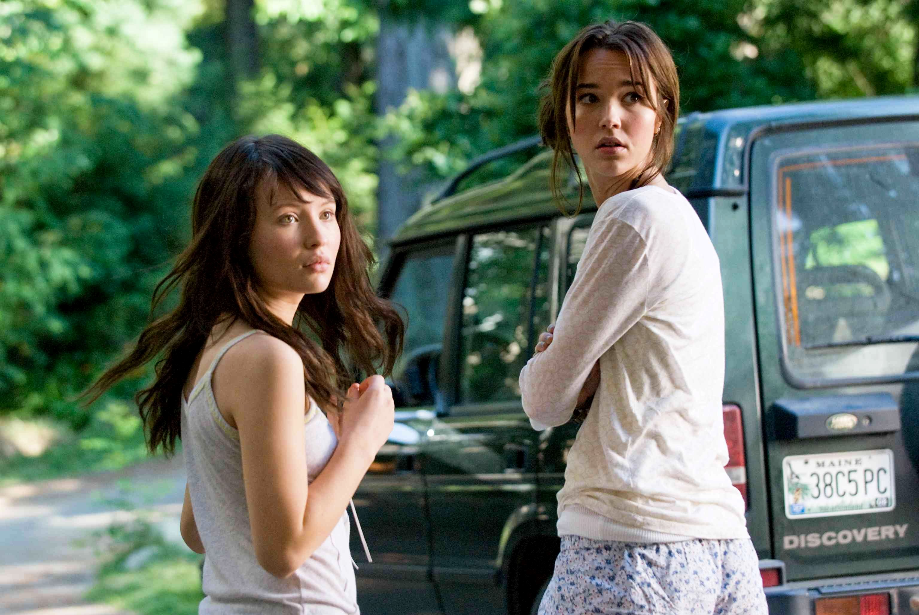 Emily Browning stars as Anna and Arielle Kebbel stars as Alex in DreamWorks' The Uninvited (2009). Photo credit by Kimberley French.