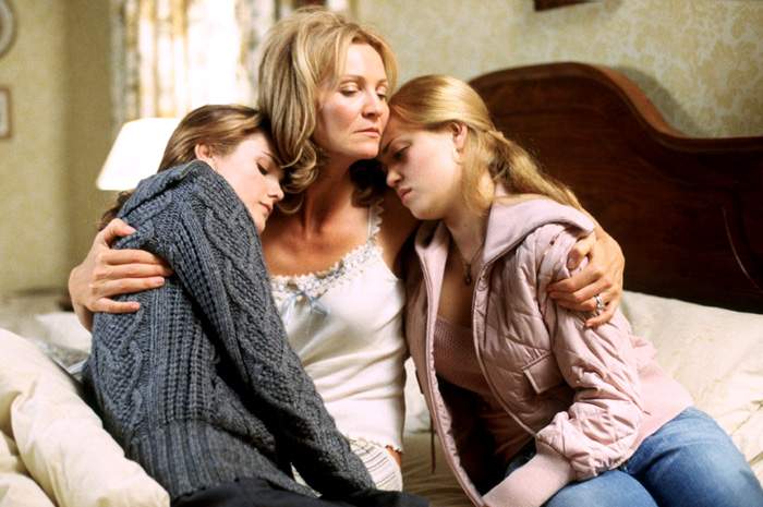 Evan Rachel Wood, Joan Allen and Erika Christensen in New Line Cinema's The Upside of Anger (2005)