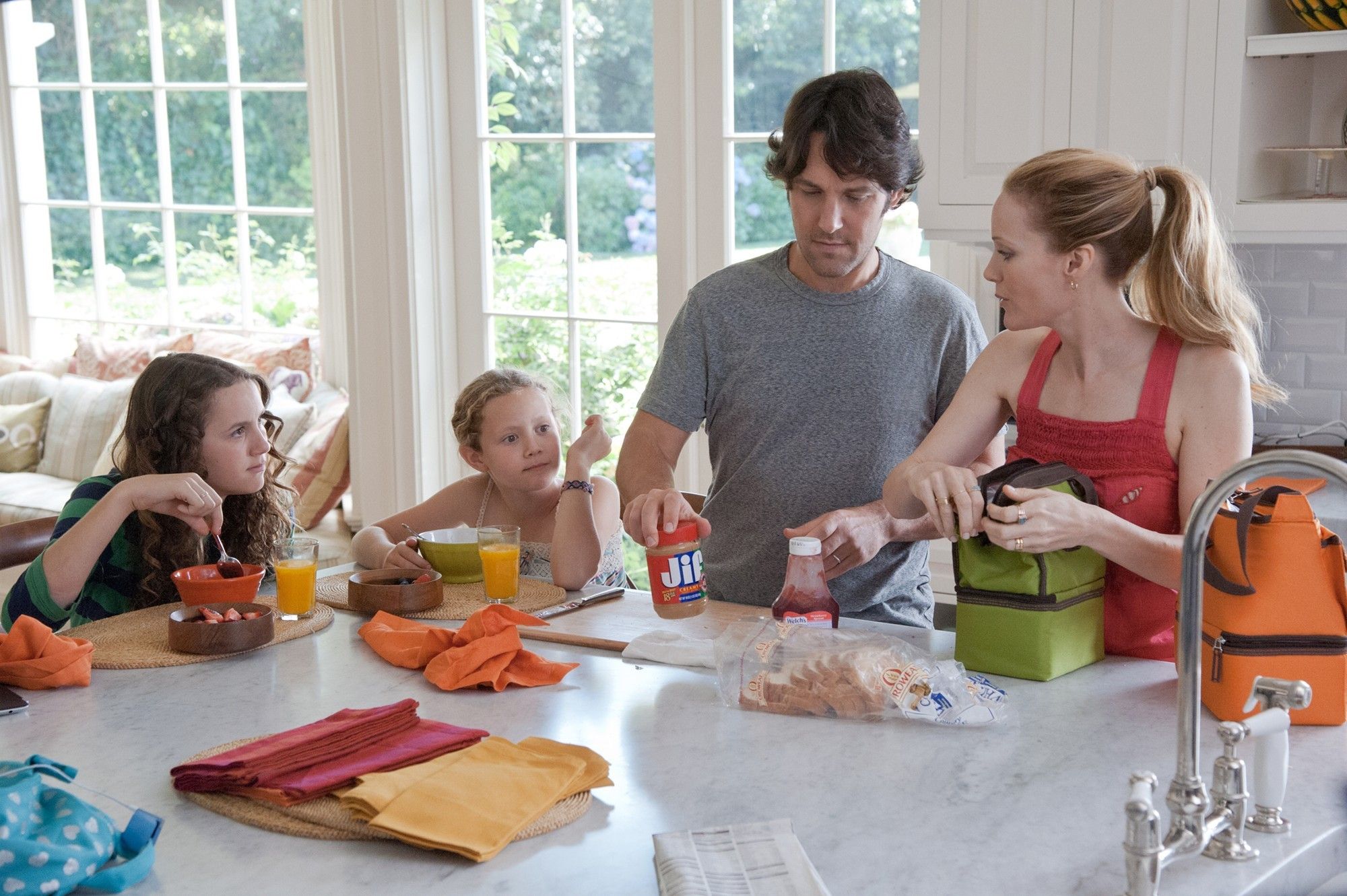 Maude Apatow, Iris Apatow, Paul Rudd and Leslie Mann in Universal Pictures' This Is 40 (2012)