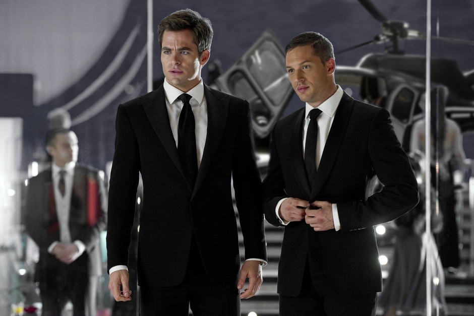 Chris Pine stars as FDR Foster and Tom Hardy stars as Tuck in 20th Century Fox's This Means War (2012)