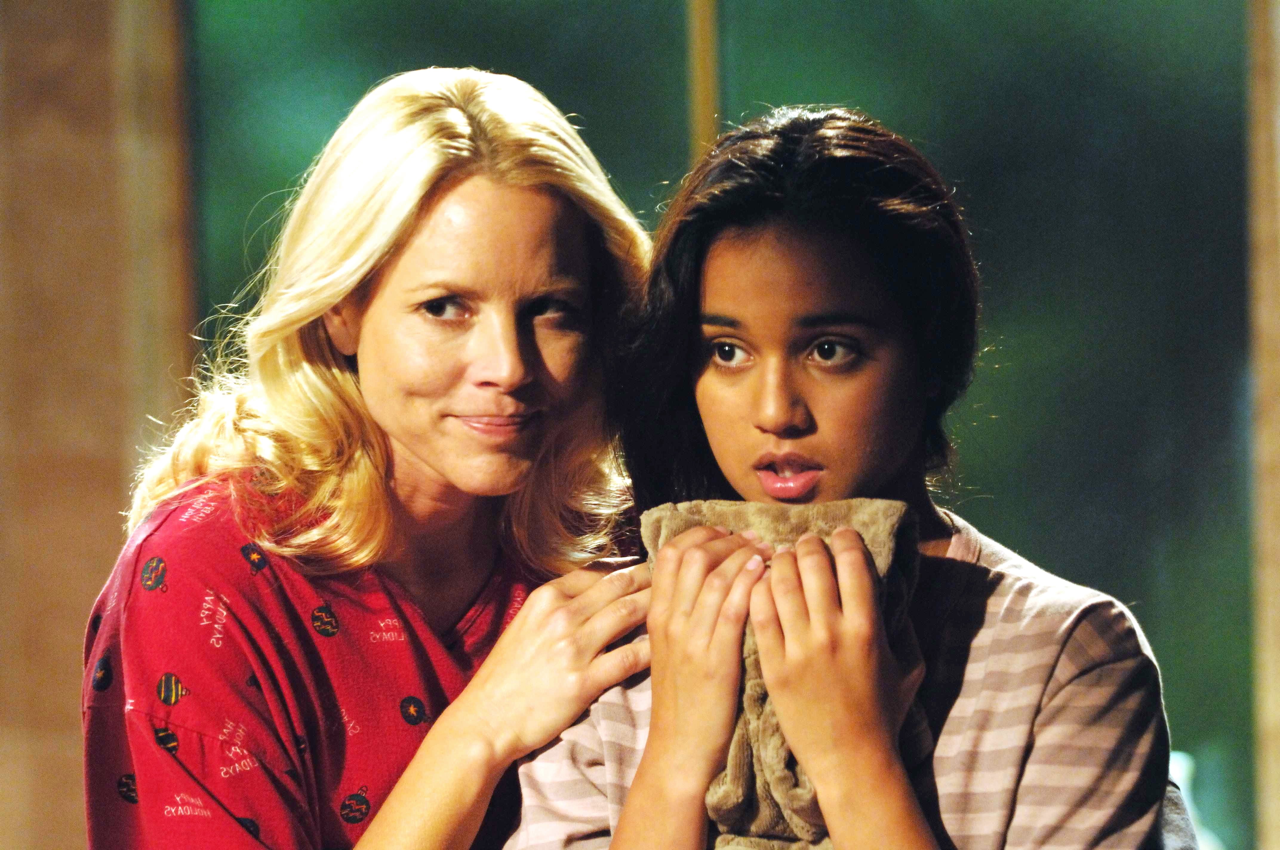 Maria Bello stars as Gail Monahan and Summer Bishil stars as Jasira Maroun in Warner Independent Pictures' Towelhead (2008). Photo Credit by Dale Robinette.