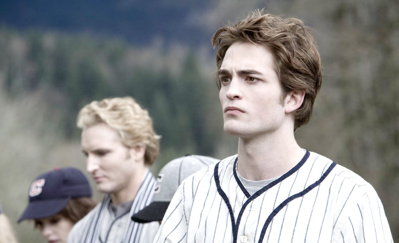 Robert Pattinson stars as Edward Cullen in Summit Entertainment's Twilight (2008)
