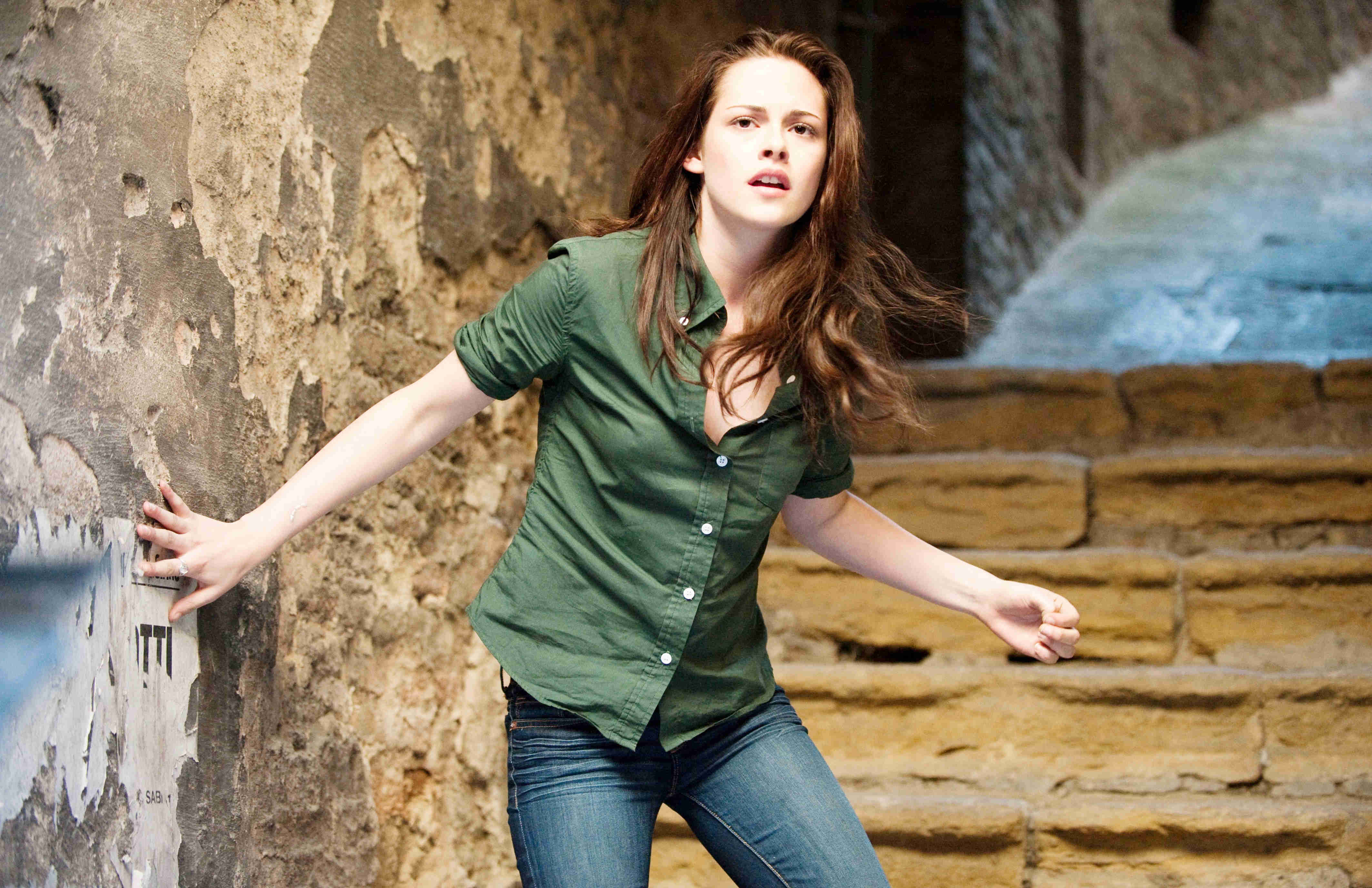 Kristen Stewart stars as Bella Swan in Summit Entertainment's The Twilight Saga's New Moon (2009)