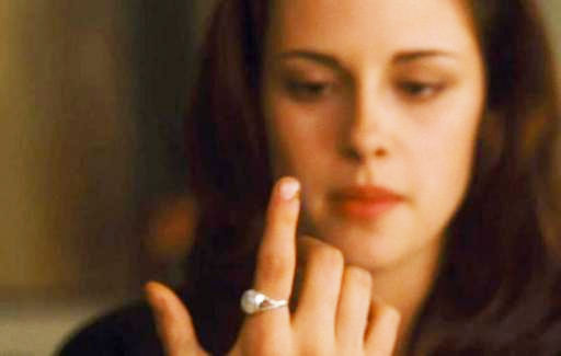 twilight kristen stewart bella. Kristen Stewart stars as Bella