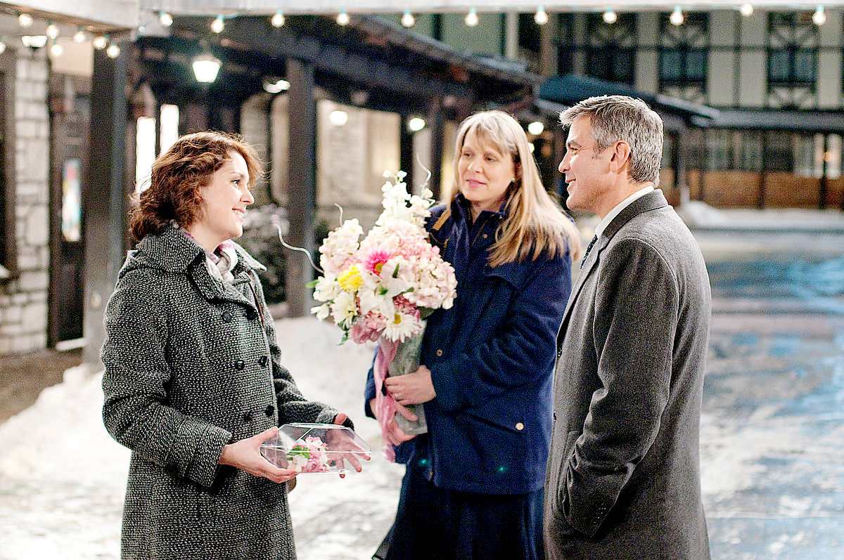 Melanie Lynskey stars as Julie Bingham and George Clooney stars as Ryan Bingham in Paramount Pictures' Up in the Air (2009). Photo credit by Dale Robinette.